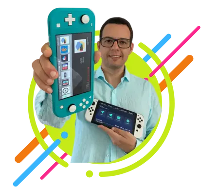 CEO da LR Games segurando consoles